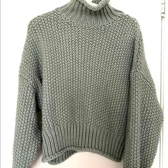 H&M sweater - Picture 6 of 7